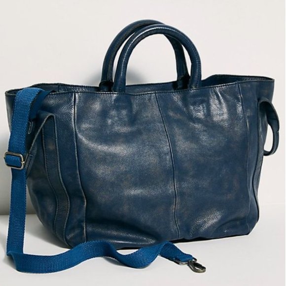 Free People Handbags - Free People Leslie Leather Tote